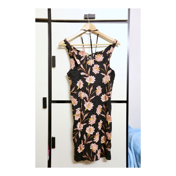 Painting the Stars Black Dress | Small | NEW - Picture 6 of 7